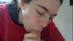 Porno branquinha de sardinhas fazendo boquete delicioso Porno branquinha de sardinhas fazendo boquete delicioso