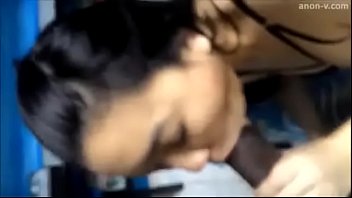 Asiática peituda fodida por negão dotado