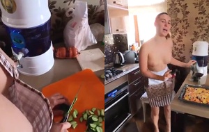 Dona de casa sedutora pelada na cozinha preparando pizza com tesão